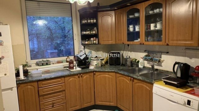 Eladó téglalakás, Budapesten, XIV. kerületben 119 M Ft, 3 szobás