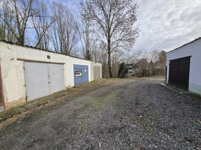 Eladó garázs, Dombóváron 2.2 M Ft / költözzbe.hu