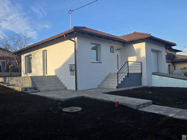 Eladó családi ház, Érden 144.9 M Ft, 4 szobás