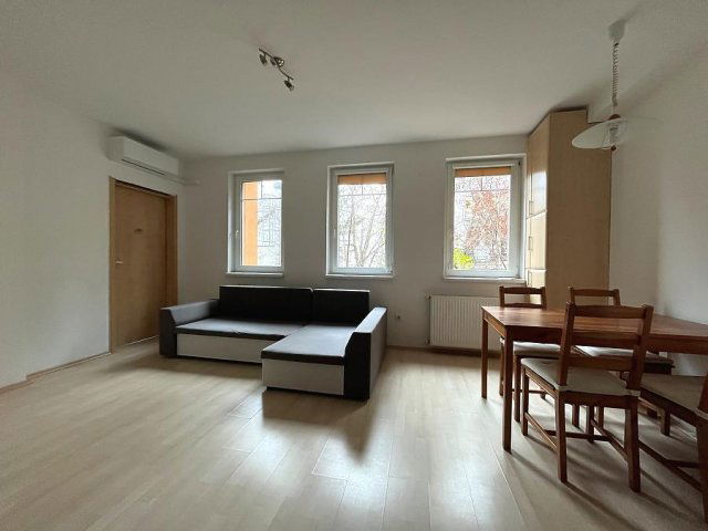 Kiadó téglalakás, albérlet, Budapesten, X. kerületben