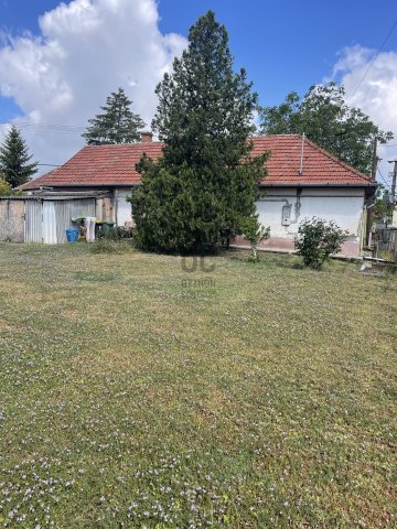 Eladó családi ház, Abonyban 20.9 M Ft, 2 szobás