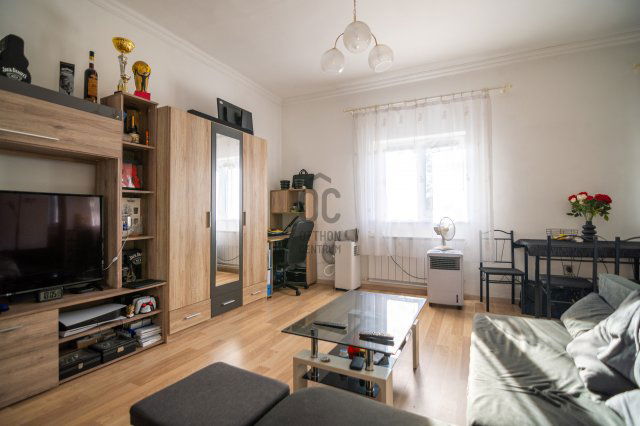 Eladó téglalakás, XIII. kerületben, Gyöngyösi utcában