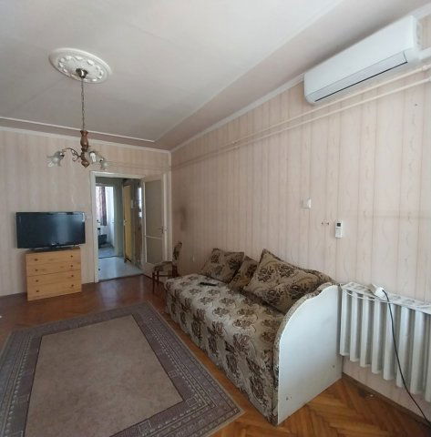 Eladó téglalakás, Szolnokon 25.5 M Ft, 1 szobás