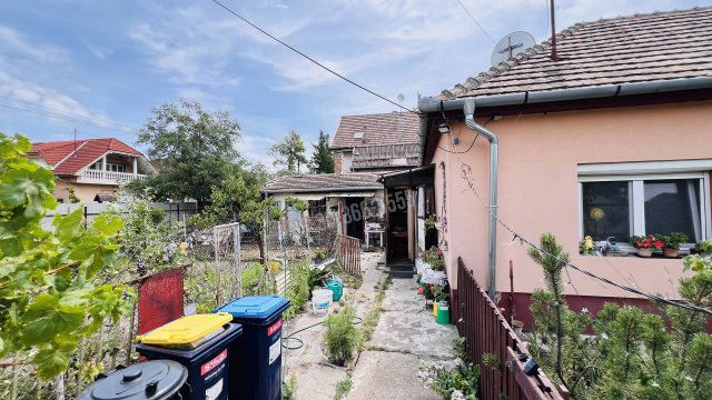 Eladó családi ház, Budapesten, XX. kerületben 60.9 M Ft