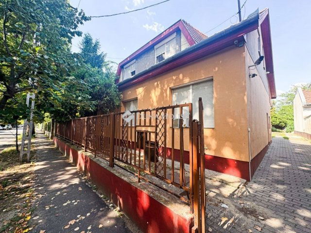 Eladó családi ház, Budapesten, XV. kerületben 149 M Ft