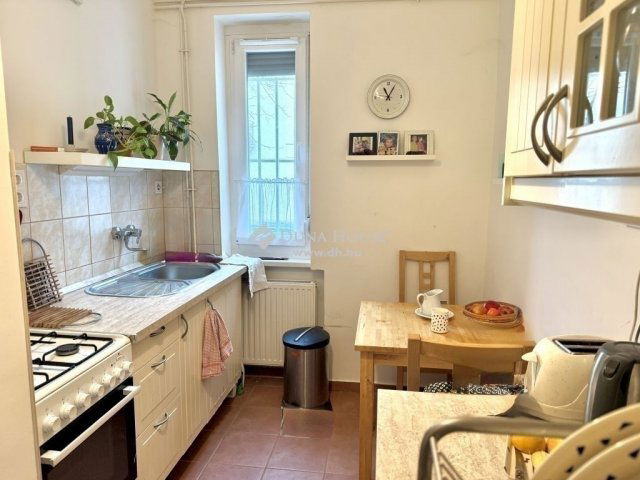 Eladó téglalakás, Budapesten, XV. kerületben 68.9 M Ft, 2 szobás