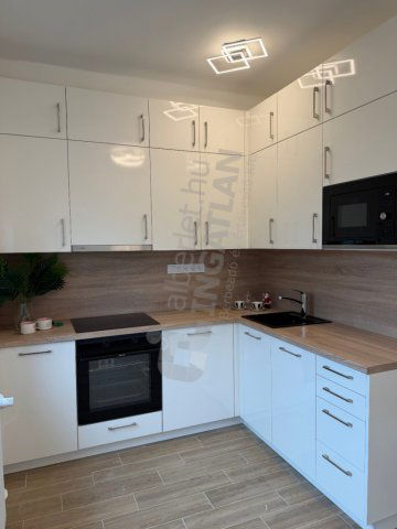 Kiadó téglalakás, albérlet, XIV. kerületben, Bonyhádi úton