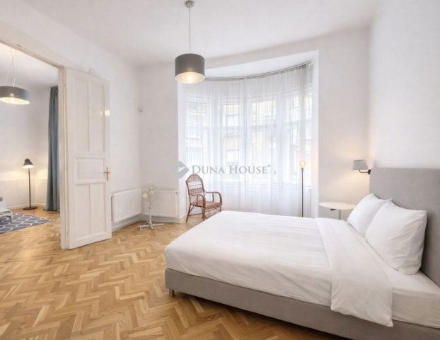 Kiadó téglalakás, albérlet, I. kerületben, Donáti utcában