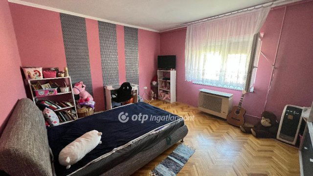 Eladó családi ház, Ugodon 43.9 M Ft, 3 szobás