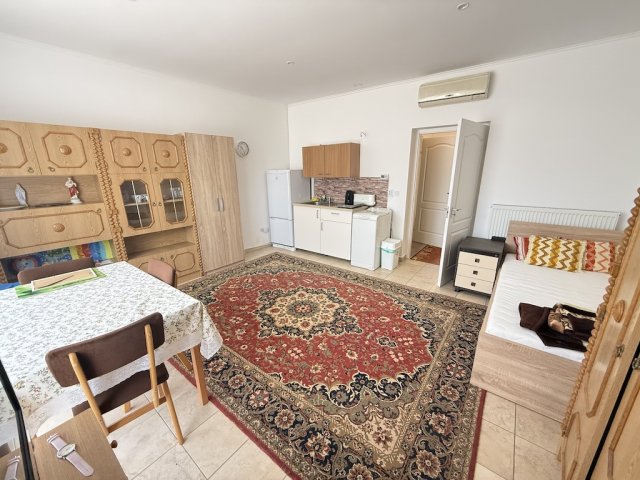 Kiadó panellakás, albérlet, Pakson 150 E Ft / hó, 1 szobás
