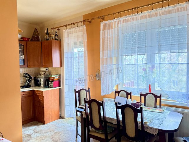 Eladó téglalakás, Oroszlányban 36.6 M Ft, 3 szobás