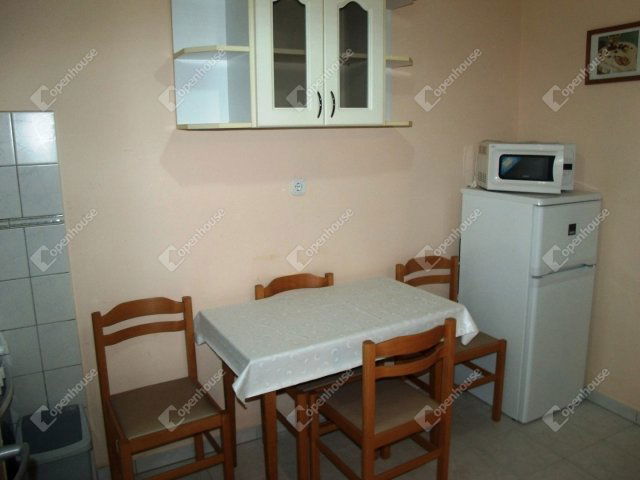 Kiadó téglalakás, albérlet, Pacsán 100 E Ft / hó, 1 szobás