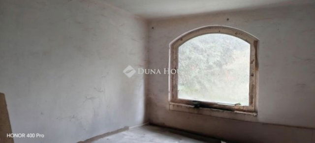 Eladó családi ház, Zsámbékon 95 M Ft, 4 szobás