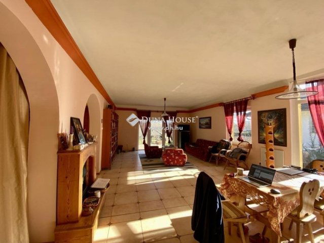 Eladó családi ház, Pellérden 110 M Ft, 2 szobás