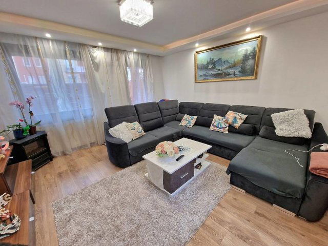 Eladó panellakás, Dunakeszin 85.9 M Ft, 3 szobás