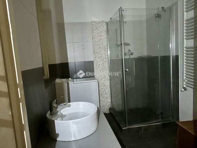 Eladó téglalakás, Budapesten, V. kerületben 170 M Ft, 3 szobás