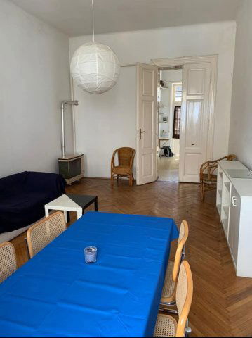 Kiadó téglalakás, albérlet, V. kerületben, Váci utcában