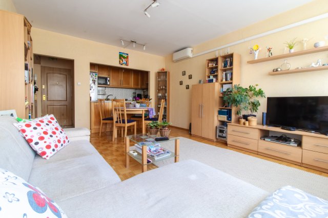 Eladó panellakás, Budapesten, XIV. kerületben 65.5 M Ft