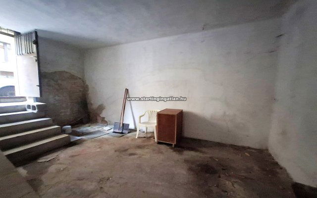 Eladó ipari ingatlan, Budapesten, IX. kerületben 19.99 M Ft