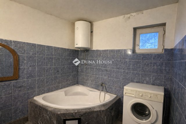 Eladó családi ház, Monorierdőn 50 M Ft, 3 szobás