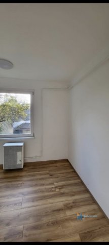 Eladó panellakás, Jászberényben 41.9 M Ft, 2 szobás