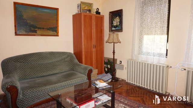 Eladó családi ház, Hódmezővásárhelyen 53 M Ft, 4 szobás
