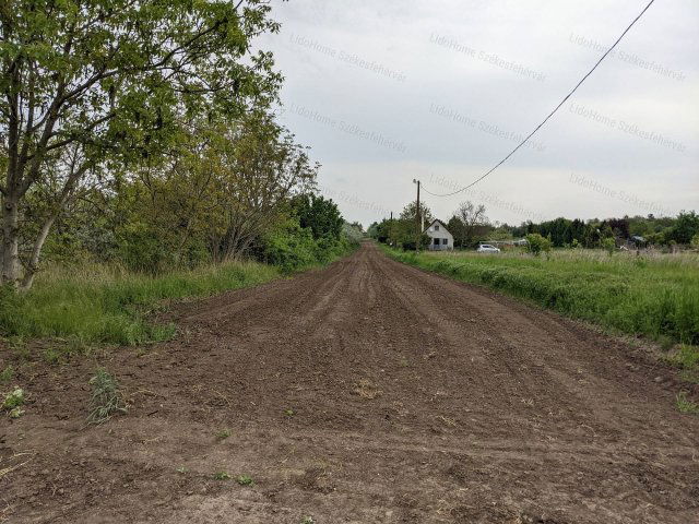 Eladó mezogazdasagi ingatlan, Gárdonyban 8.8 M Ft