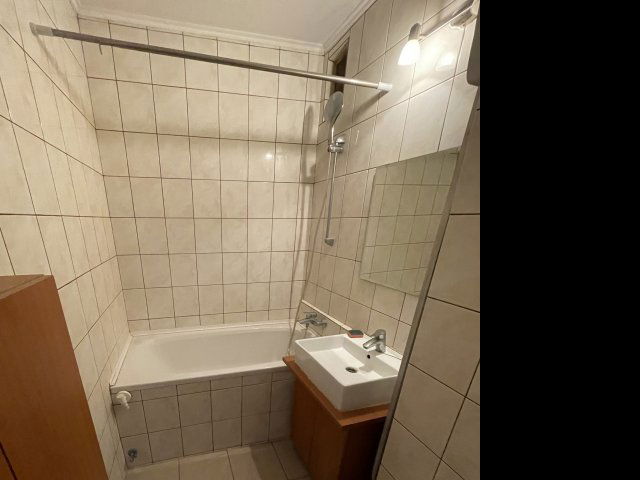 Eladó panellakás, Székesfehérvárott 37 M Ft, 1 szobás