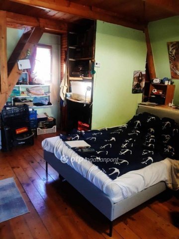 Eladó nyaraló, Kulcson 16.5 M Ft, 2 szobás / költözzbe.hu