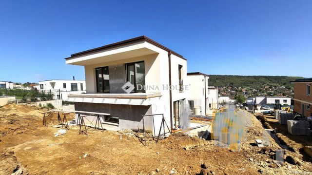Eladó ikerház, Budapesten, III. kerületben 183.75 M Ft