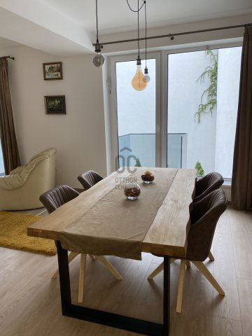 Eladó téglalakás, Szolnokon 85 M Ft, 2 szobás