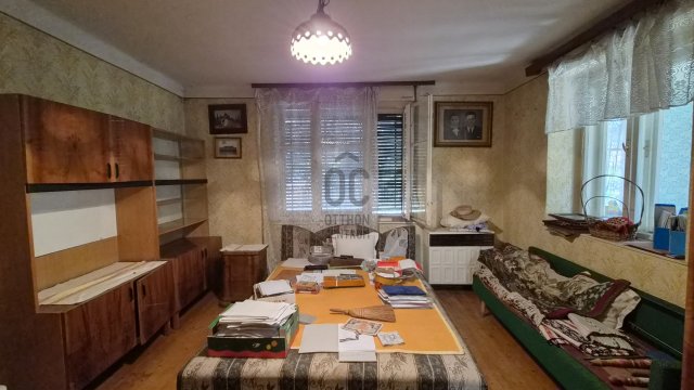 Eladó családi ház, Pilisen 32.5 M Ft, 2 szobás