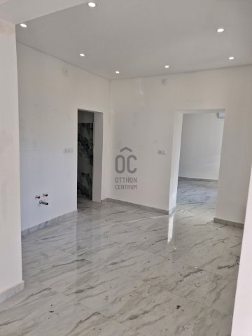 Eladó családi ház, Szolnokon 65 M Ft, 4 szobás