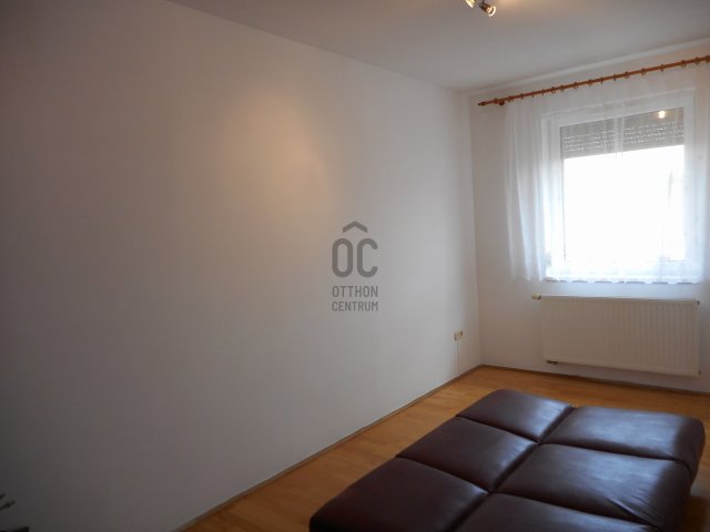 Kiadó téglalakás, albérlet, Kecskeméten 110 E Ft / hó