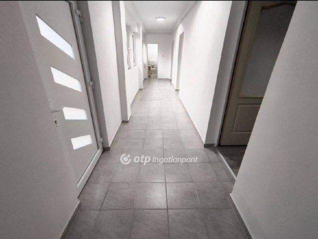 Eladó családi ház, Lánycsókon 28 M Ft, 3 szobás