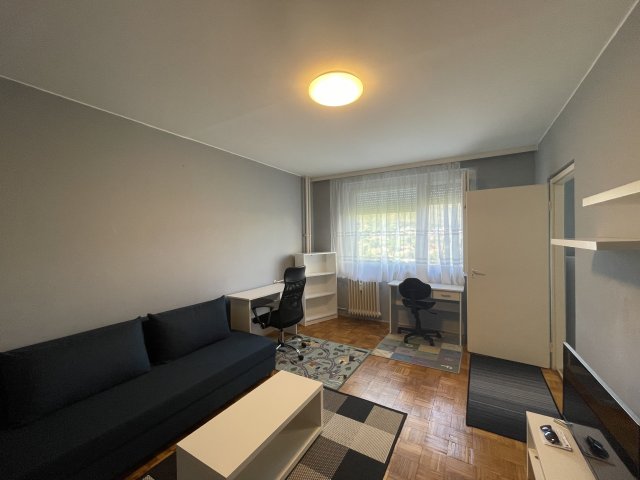 Kiadó panellakás, albérlet, Miskolcon, Kuruc utcában, 1+1 szobás