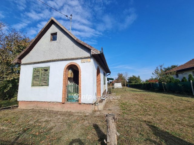 Eladó családi ház, Hajdúszoboszlón 9.8 M Ft, 1 szobás