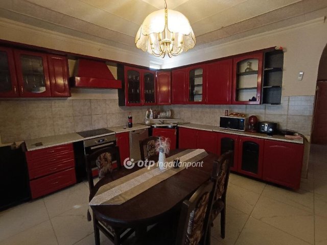 Eladó családi ház, Demecseren 28.5 M Ft, 3 szobás