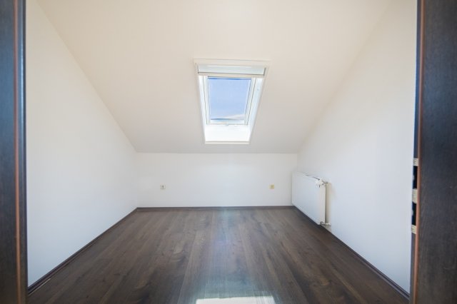 Eladó családi ház, Szentendrén, Berek utcában 179.9 M Ft