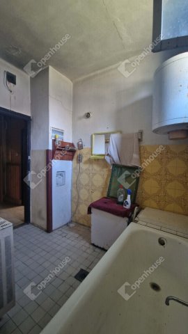 Eladó családi ház, Bakonybánkon 23 M Ft, 3 szobás