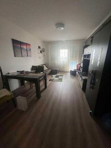 Eladó panellakás, Tatabányán 49.9 M Ft, 3 szobás