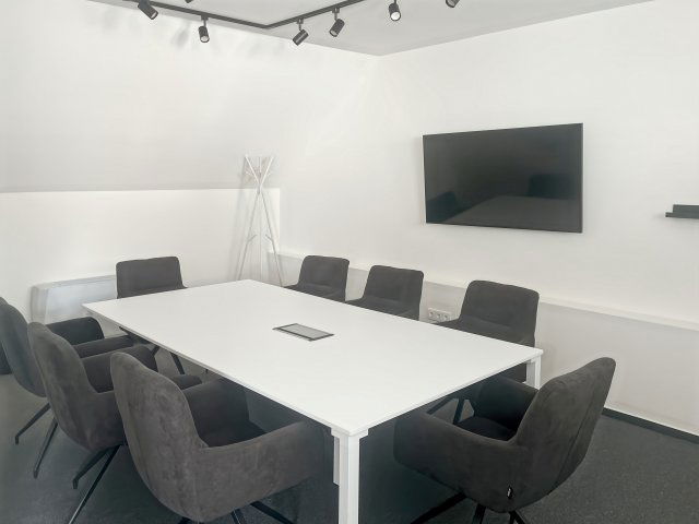 Kiadó iroda, Pécsett, Rákóczi úton 154 E Ft / hó