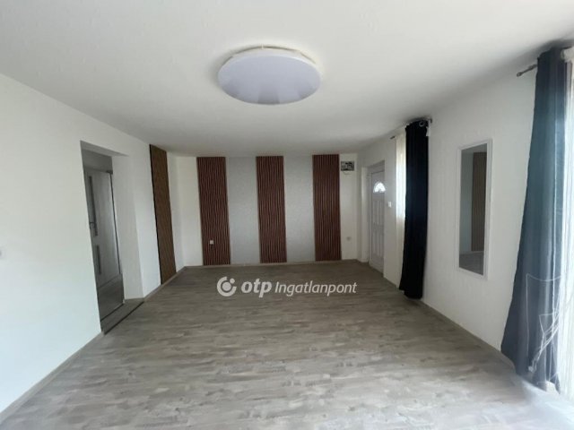 Eladó családi ház, Budapesten, XX. kerületben 65 M Ft, 5 szobás