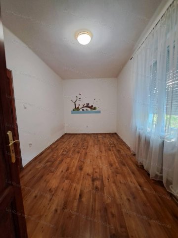 Kiadó téglalakás, albérlet, Tatabányán 160 E Ft / hó