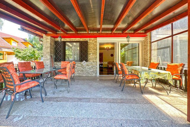 Eladó ikerház, Szántódon 179.9 M Ft, 5+2 szobás