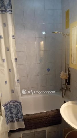 Eladó panellakás, Budaörsön 69.9 M Ft, 2 szobás