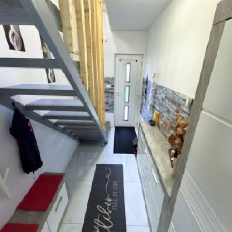 Eladó családi ház, Fóton 149.99 M Ft, 6+2 szobás
