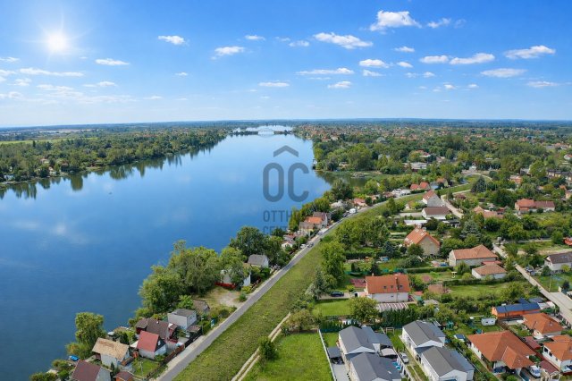 Eladó ikerház, Ráckevén 108 M Ft, 4 szobás