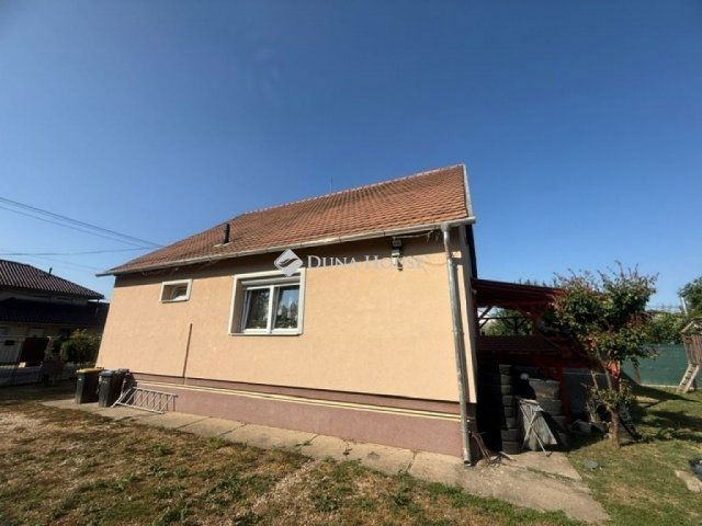 Eladó családi ház, Érden 112 M Ft, 5 szobás