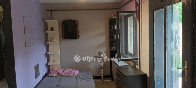 Eladó családi ház, Budapesten, VIII. kerületben 65 M Ft